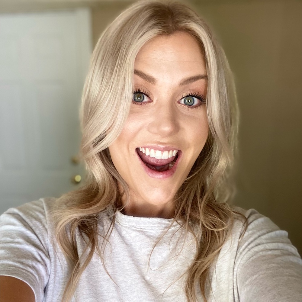 Meet your Posher, Charis